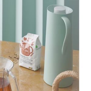 Modern Green Insulated 34 oz Pitcher NWOT